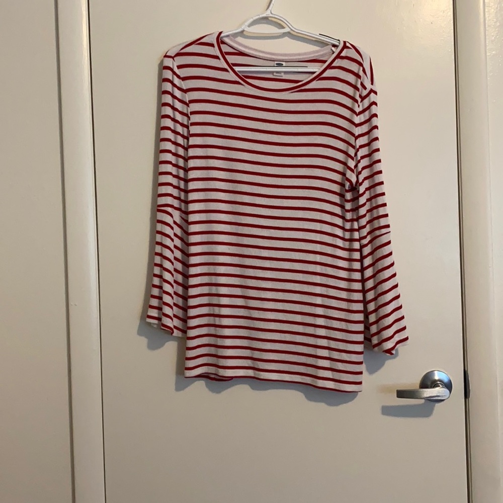 Striped shirt w bell sleeve 3/4 length